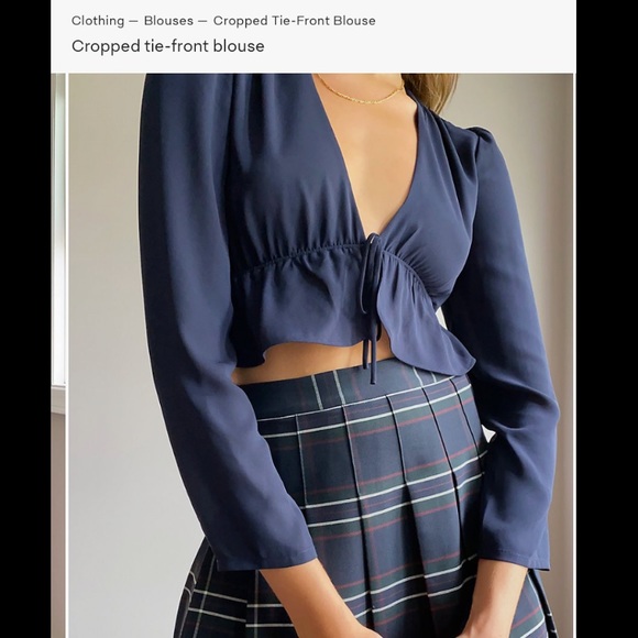Aritzia Sunday Best Cropped Tie Front Top - Picture 1 of 3